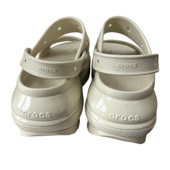 NWOT Crocs Mega Crush Sandals in Bone in size Women’s 12 or Mens 10 - Picture 7 of 8